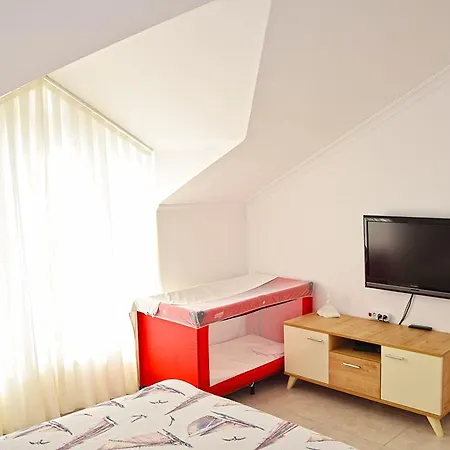 Hisar Park H 4 Апартаменты